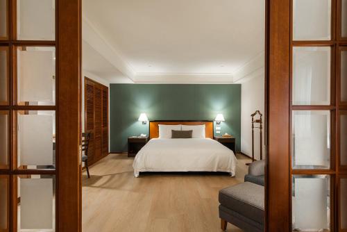 Classic Suite image 2