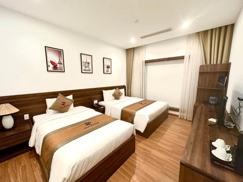 Superior Twin - No Window