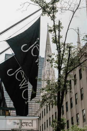 The Jewel, a Club Quarters Hotel, Opposite Rockefeller Center