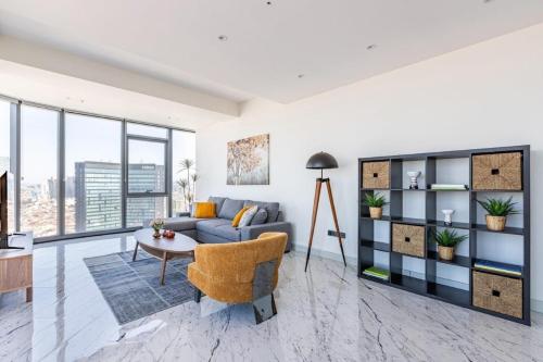 Beautiful Bright Deluxe 1BD Condo PoolViews! #311 - image 11