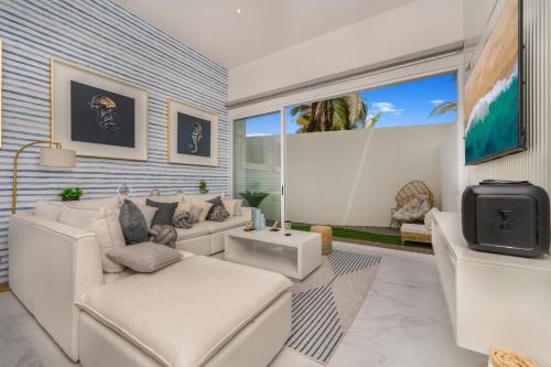 New Condo with Private Jacuzzi in El Medano in Cabo San Lucas, Mexico