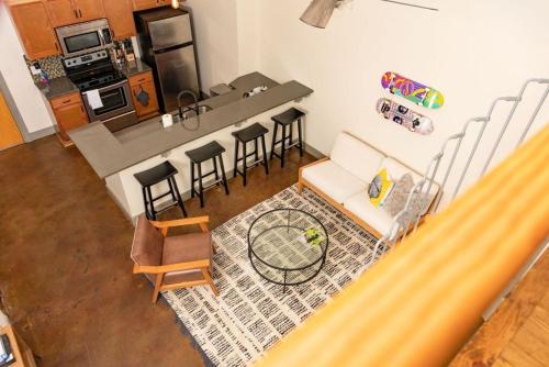 Stunning 2 Br Loft Smack In The Heart Of Downtown in Roanoke, USA