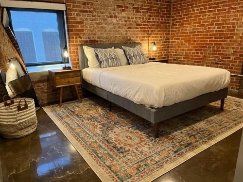 Luxury 2 Bedroom Apt With Exposed Brick Downtown in Roanoke, Vereinigte Staaten von Amerika