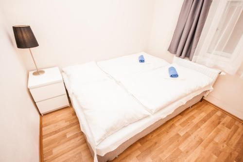 Fashion Loft - image 8