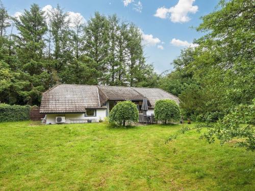 8 person holiday home in Oksbøl-By Traum