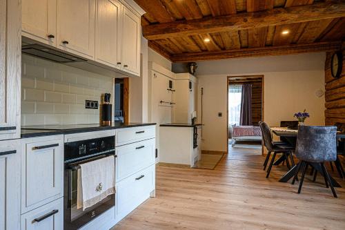 virtuve, Lüübnitsa Külalismaja (Luubnitsa Kulalismaja) in Rõsna
