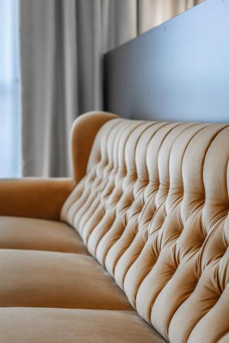 Charm Boutique Hotel - image 6