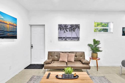 Boutique Vacation Studio - Beach, Sun & Casino Db5 - Tap to explore photos
