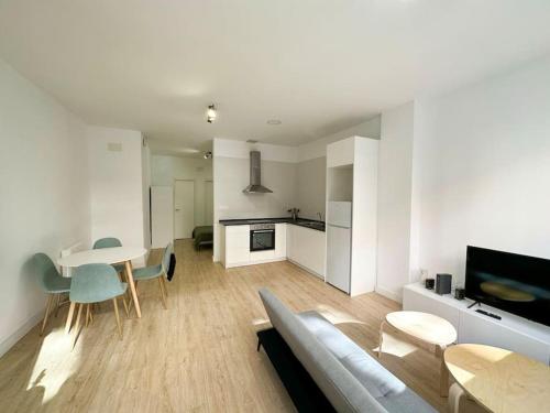 Smart Studio MadridRio - Tap to explore photos