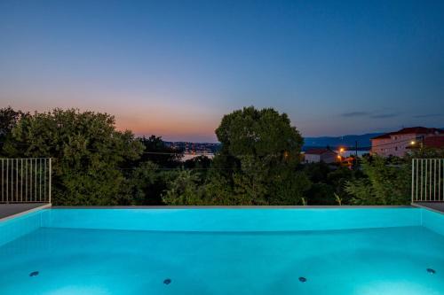 Villa 2 with Pool Soline, Krk, 280 m from beach, by 4Villas, Soline (fotografie 5)