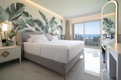 2 bedrooms, 5 beds