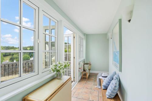 Hotelli välisilme, 1 Rock Cottage - Beautifully Presented Cottage for Four with Wood Burner in Dittisham