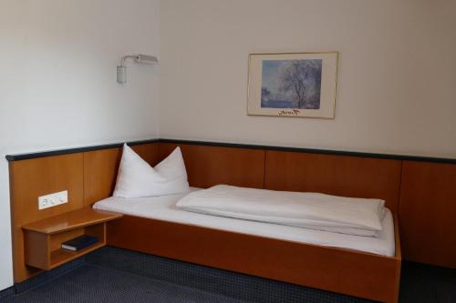 1 twin bed