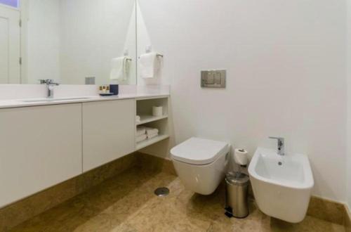 Light House Apartments - Casas da Baixa - image 8