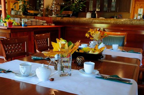 Hotel Schlossresidenz Heitzenhofen - 식음료(F&B)