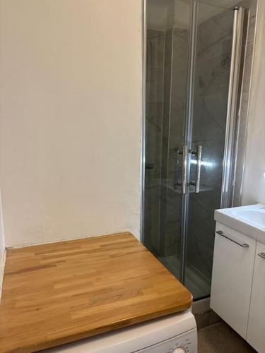 Studio climatisé - 3min à pied Gare Saint Charles - 15 min à pieds du Vieux port, Marseille (fotografie 8)