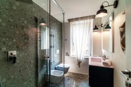 Three-Bedroom Apartment image 10