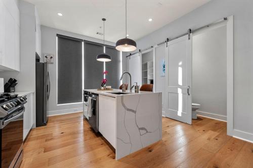Luxurious Midtown Home Rooftop Views By Silverx in Atlanta, USA