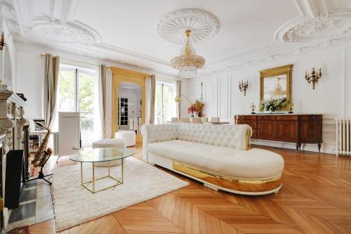 Luxurious flat - 4BD8P - Arc de Triomphe