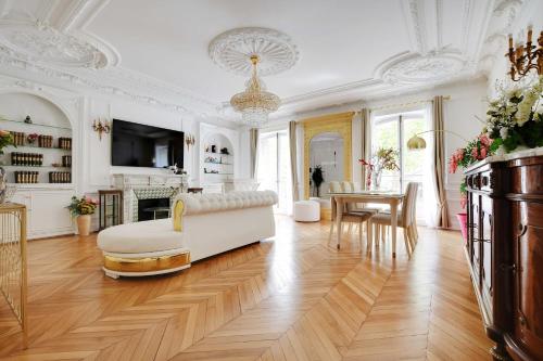 Luxurious flat - 4BD/8P - Arc de Triomphe - image 3