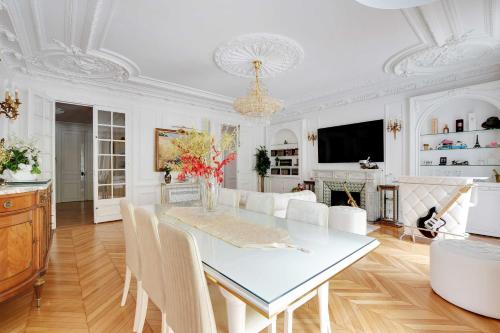 Luxurious flat - 4BD/8P - Arc de Triomphe - image 2