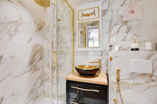 Luxurious flat - 4BD/8P - Arc de Triomphe - image 6