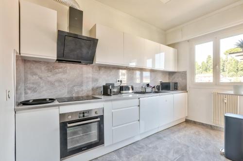 Stunning 1 BR Flat with terrace at Nice in Saint-Sylvestre