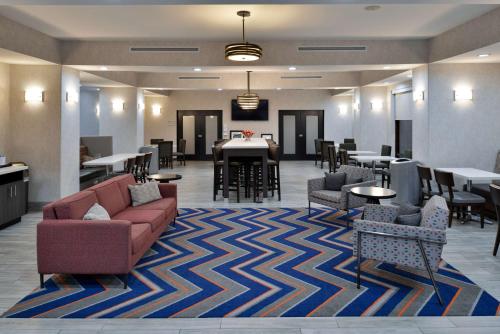 Hampton Inn Kansas City Northeast, Kansas City (zdjęcie 11)