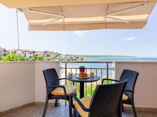 Apartment Daria 3 by Interhome in Obrovac