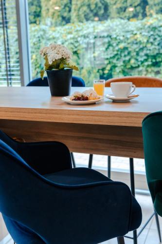 Alimentos e Bebidas, Hotel Oliwski in Oliwa