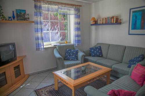 Two-Bedroom Apartment with Shower