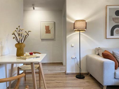 Calm Cove One-Bedroom Home Glyfada, Atény