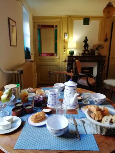 อาหารและเครื่องดื่ม, La "charcuterie" GREBER in เมอลัง