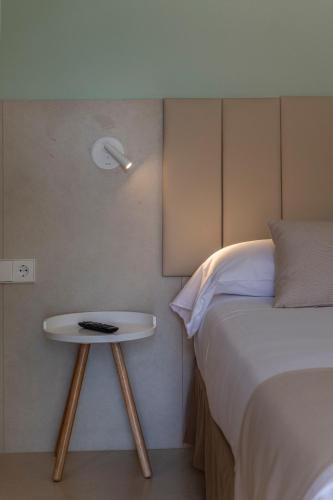 Single Room image 8