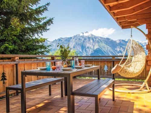 Chalet Le Loup- le Renard et la Belette by Interhome in Raerettes