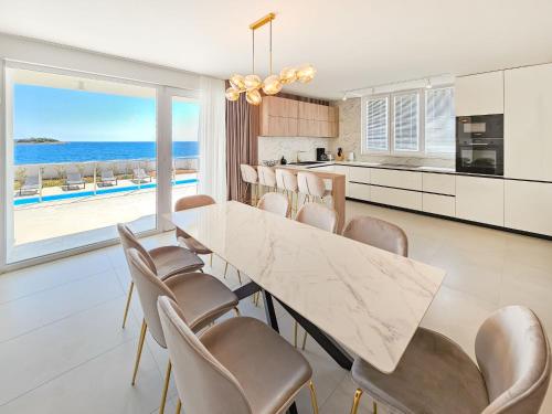 Villa Angela by Interhome in เซเชโว โรกอซนิคโก