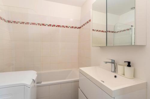 Functional & equipped duplex studio, Old Lille, Lille (foto 7)
