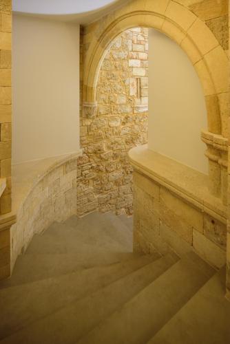 Фасада на хотела, Arthur Suites in Родос