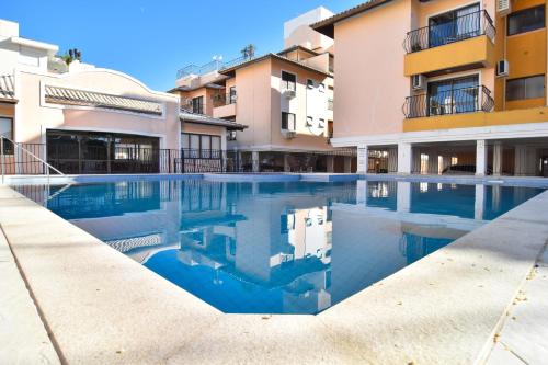 Apto Charmoso e Prático a 300m da Praia P1012 (Apto Charmoso e Pratico a 300m da Praia P1012) in กาโชเอย์รา โด บอม เชซุส