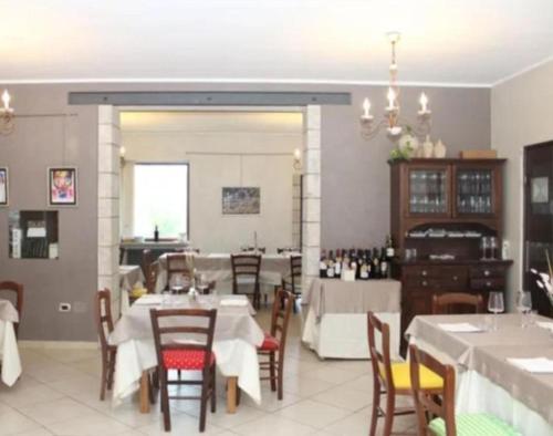 Ресторан, Il Melograno Ristorante e B&B Benevento in San Leucio Del Sannio