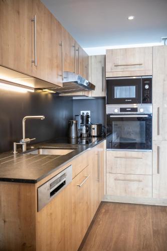 2 bedrooms, 3 beds