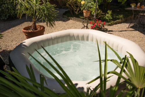 Kert, B&B Locanda Tempi Lontani Adults Only in Miasino
