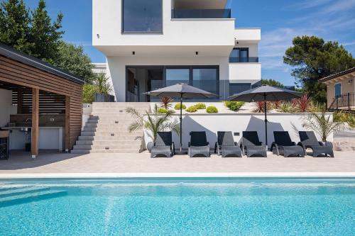 Villa with Private Pool image 3