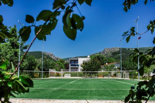 Manda HR Villa with own Pool, Tennis Court and Bocce Alley