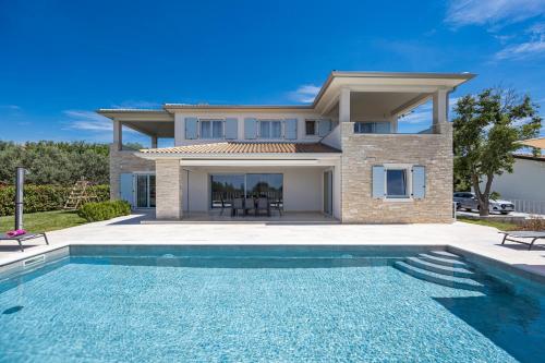 Villa with Private Pool