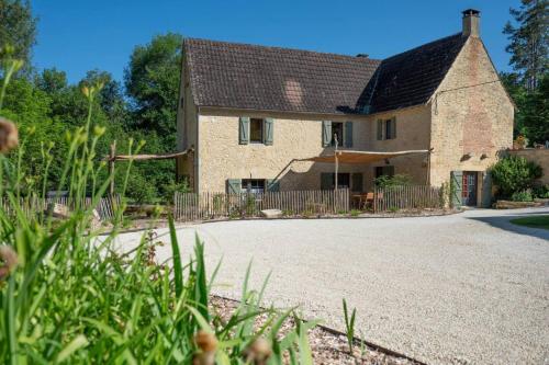 Accommodation in Thonac