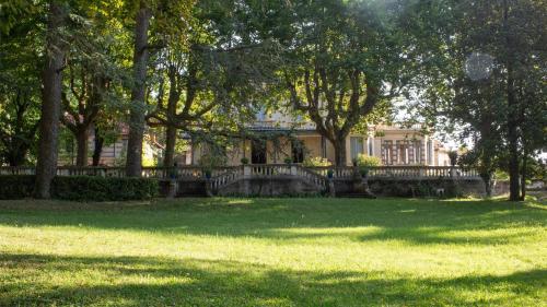 A szálláshely kívülről, Hotel-Musée Villa Bagatelle (Hotel-Musee Villa Bagatelle) in Irigny