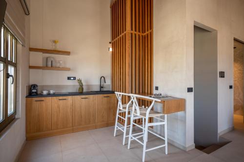 Rettimo Suites, experience Luxury in the Heart of Rethymno 4