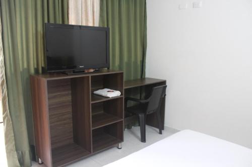1 twin bed