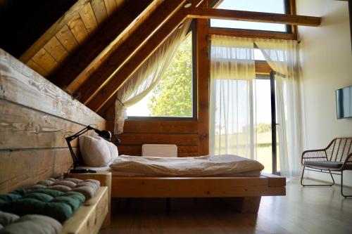 1 queen bed